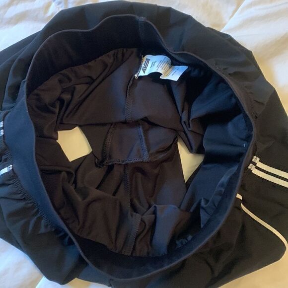 AVIA, ladies running shorts, liner, no pockets, size small 3-5 - Picture 3 of 8